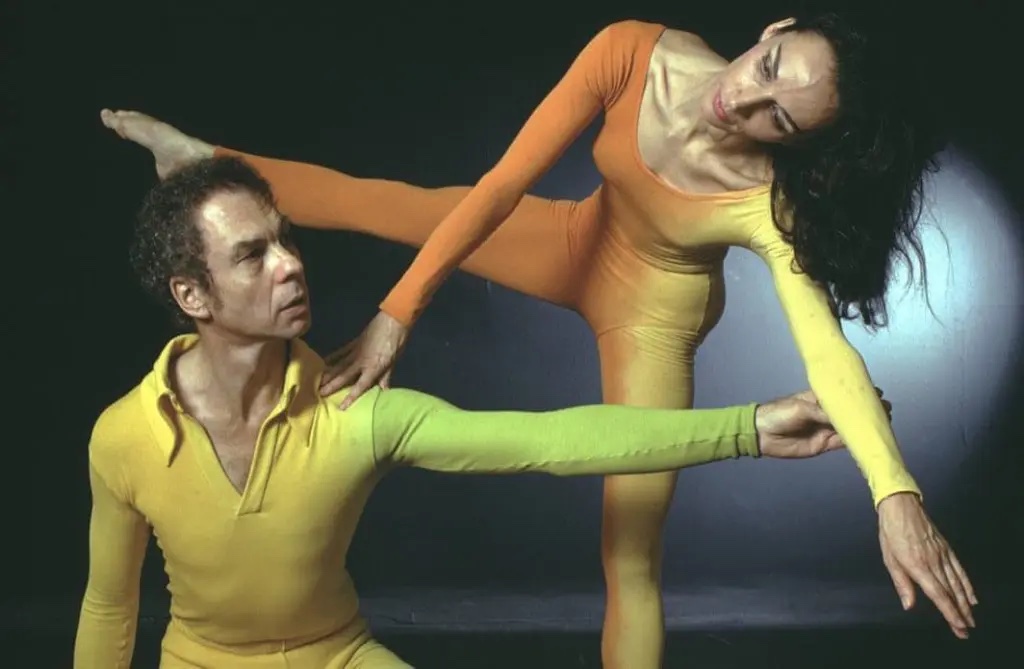 Merce Cunningham and Carolyn Brown dancing in "Second hand"